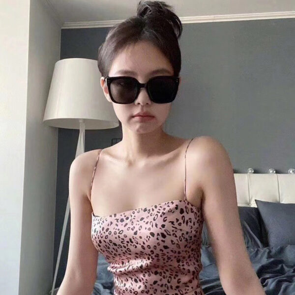 2022 New Big Square Frame Sunglasses UV400 Summer Fashion Vintage Ladies Sun Glasses Outdoor Travel Beach Sun Shade Eyewear - Image 3