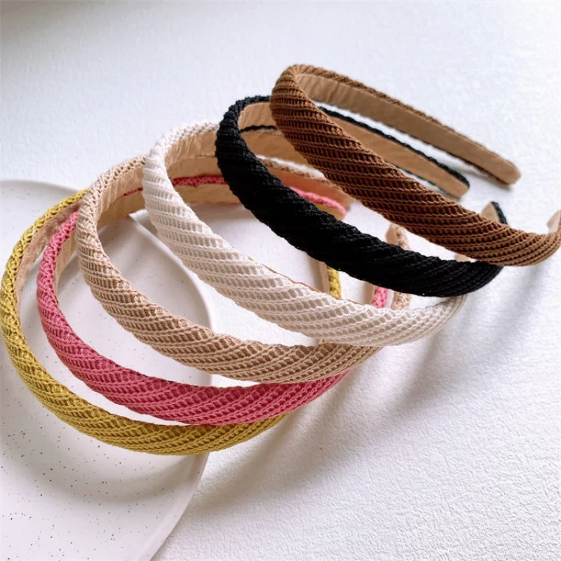 1 autumn and winter knitted wool headband net red new face wash headband small simple white hair card headwear female - Image 3