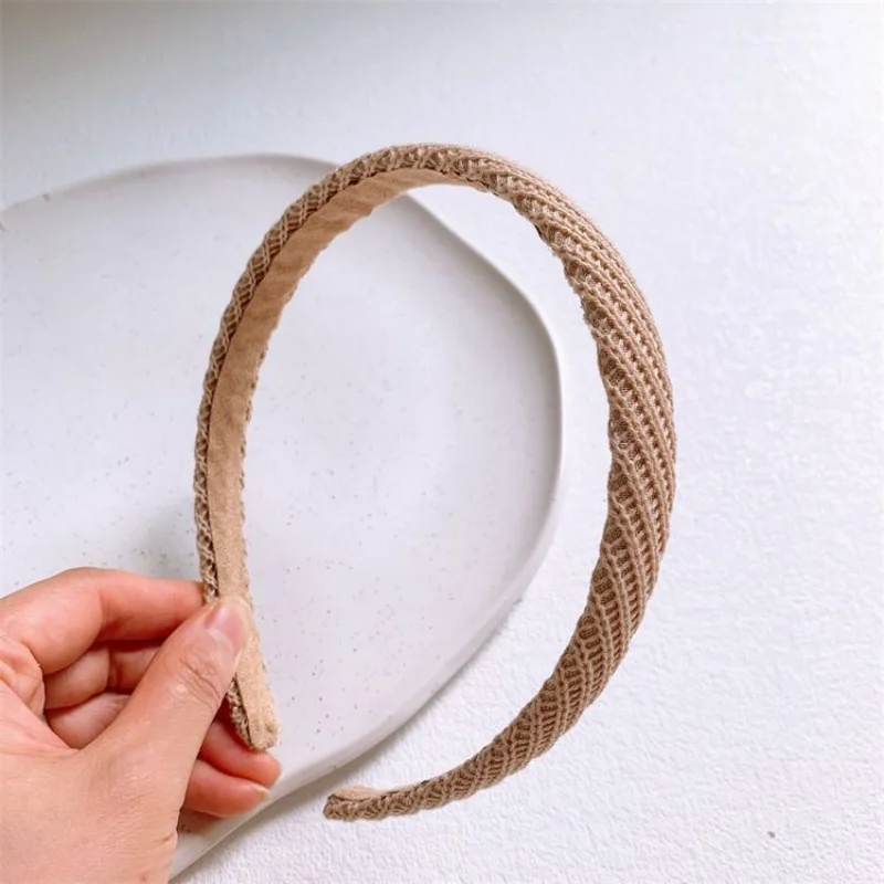 1 autumn and winter knitted wool headband net red new face wash headband small simple white hair card headwear female 1 autumn and winter knitted wool headband net red new face wash headband small simple white hair card headwear female