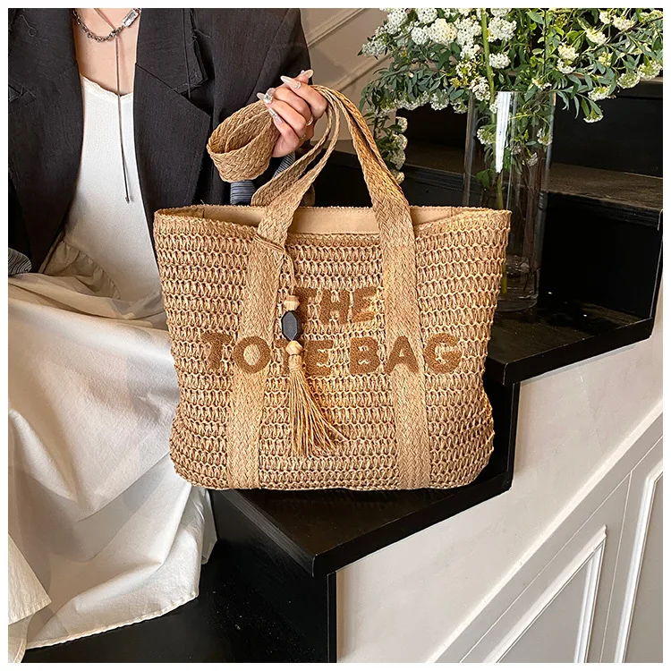 Travel large capacity grass woven bag for women 2025 new high-end handmade woven shoulder bag, beach vacation tote bag