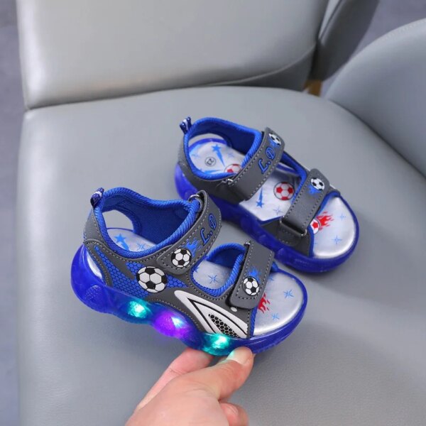 Kids LED Light Shoes Little Boys Sandals With Lights Kids Glowing Light Beach Shoes Children's Shining Light Soft Bottom Sandals