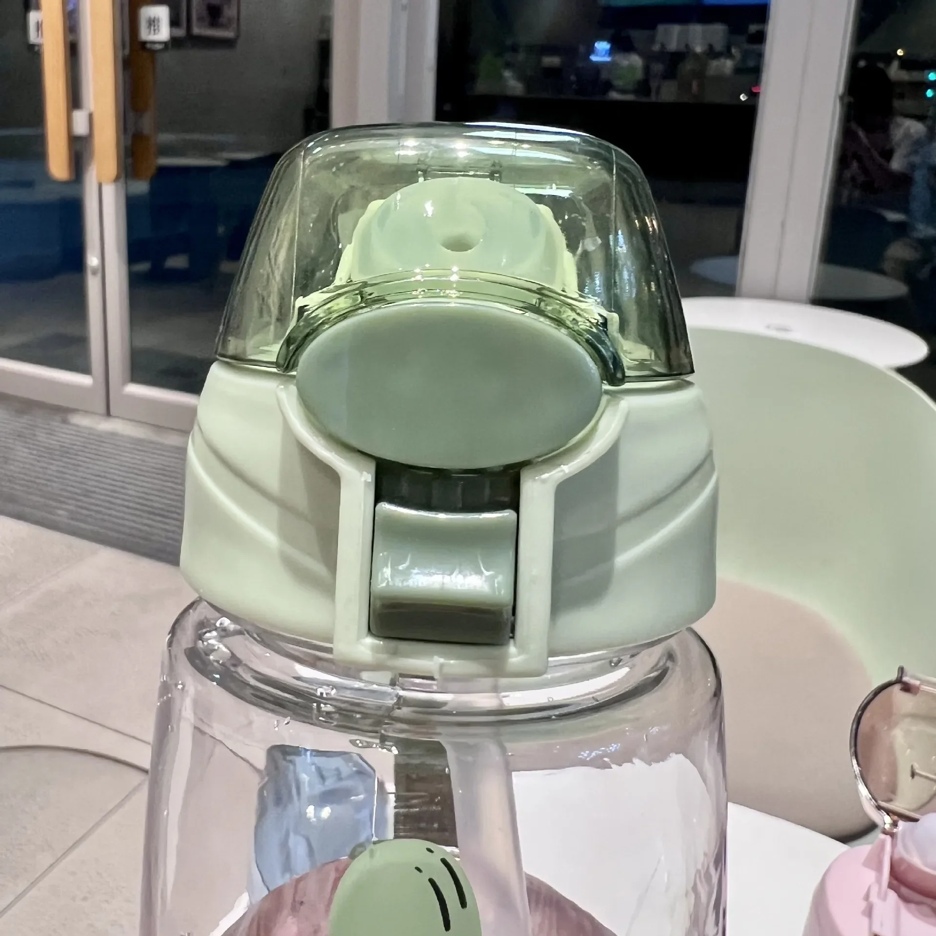 550ml Kids Sippy Cup Water Bottles Creative Cartoon Feeding with Straws and Lids Spill Proof Portable Toddlers Beverage Cups