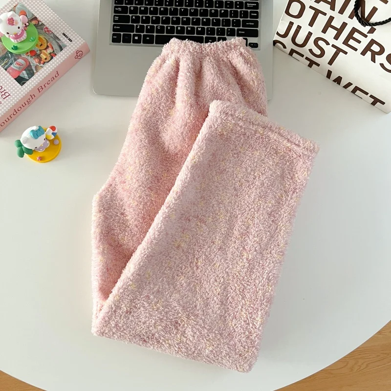 Thickened Warm Women‘s Sleepwear Cartoon HelloKitty Women's Pajamas Set Winter New Cute Fashion Two Sets Nightwear Loungewear Thickened Warm Women‘s Sleepwear Cartoon HelloKitty Women's Pajamas Set Winter New Cute Fashion Two Sets Nightwear Loungewear