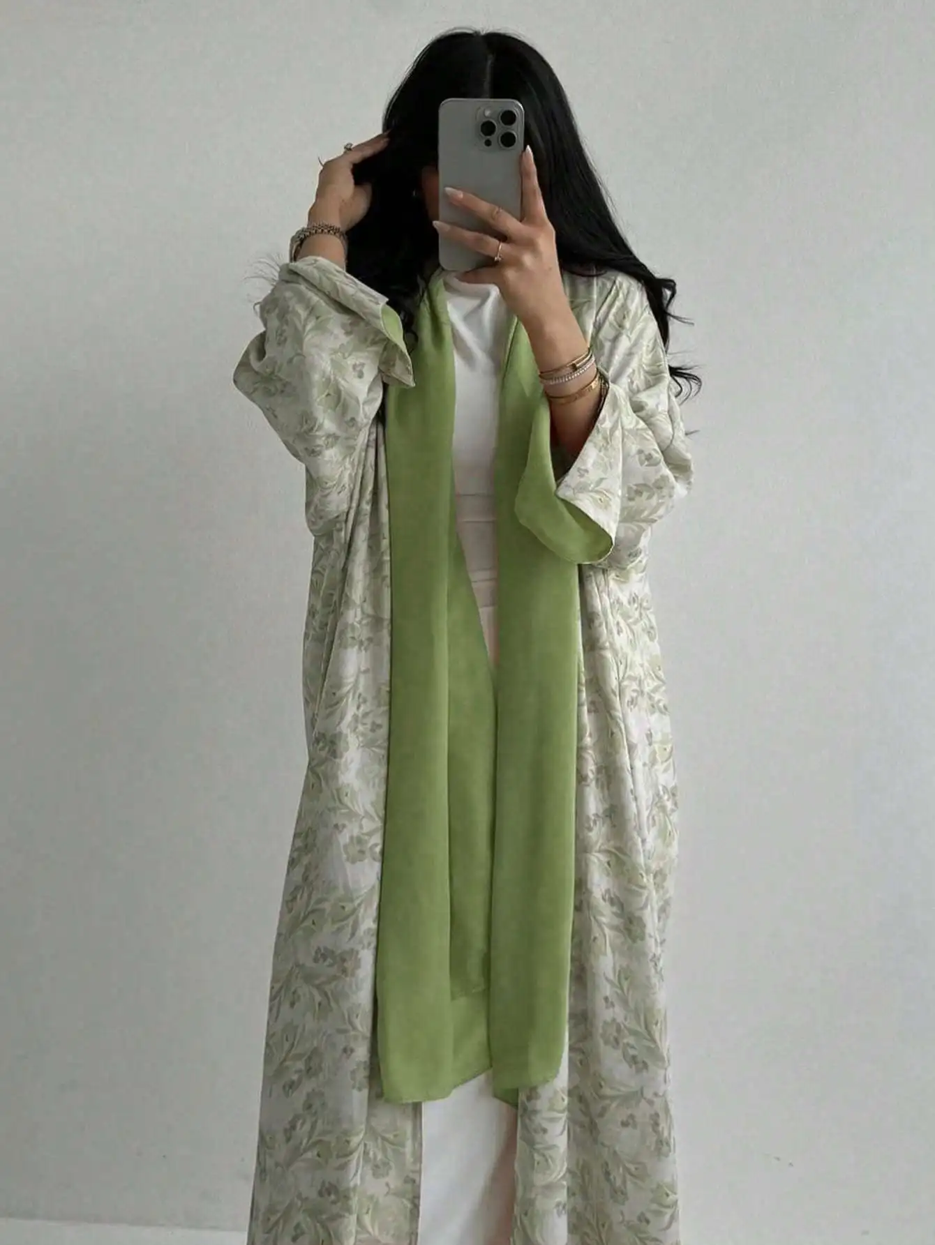 Loose Floral Printed Abaya Long Sleeve Traditional Middle Eastern Dress for Women Elegant Open Front Robe Without Scarf