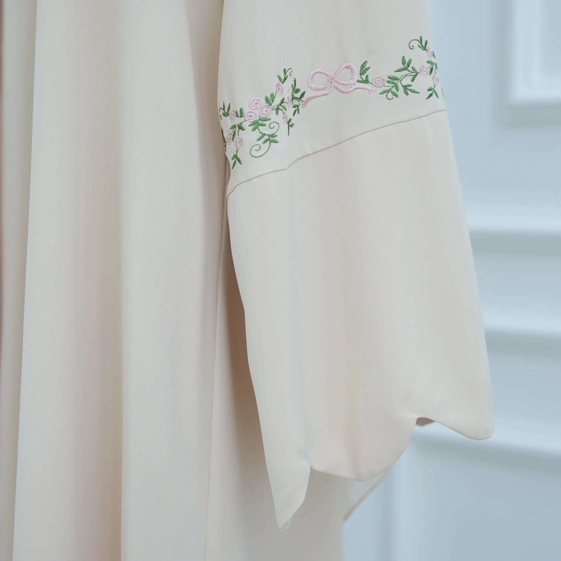 Front Open Abaya with Hijab 2 Piece Set Muslim Embroidery Abayas for Women Dubai Modest Islamic Clothing Kaftan Turkish Dresses