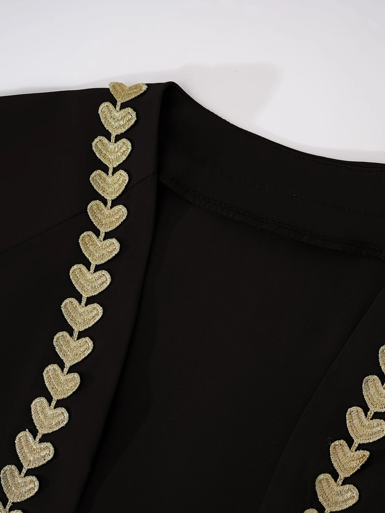 Muslim Womens Black Abaya with Gold Heart Loose Robe for Islamic Modest Fashion Daily Wear Prayers Weddings Religious Events