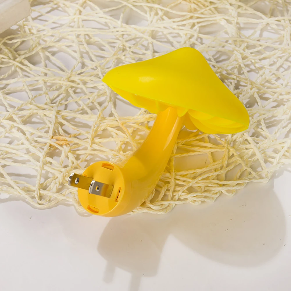 Mushroom Night Light LED Bedside Lamp EU / US Plug 7 Color Changing Light-controlled Sensor for Babyroom Bedroom Home Decor