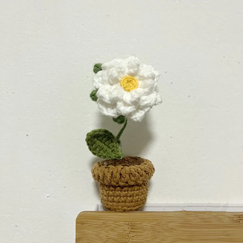 DIY Handmade Crochet Flowers Potted Finished Woven Bouquet Artificial Knitted Flower Valentine's Day Gift Home Desktop Decor